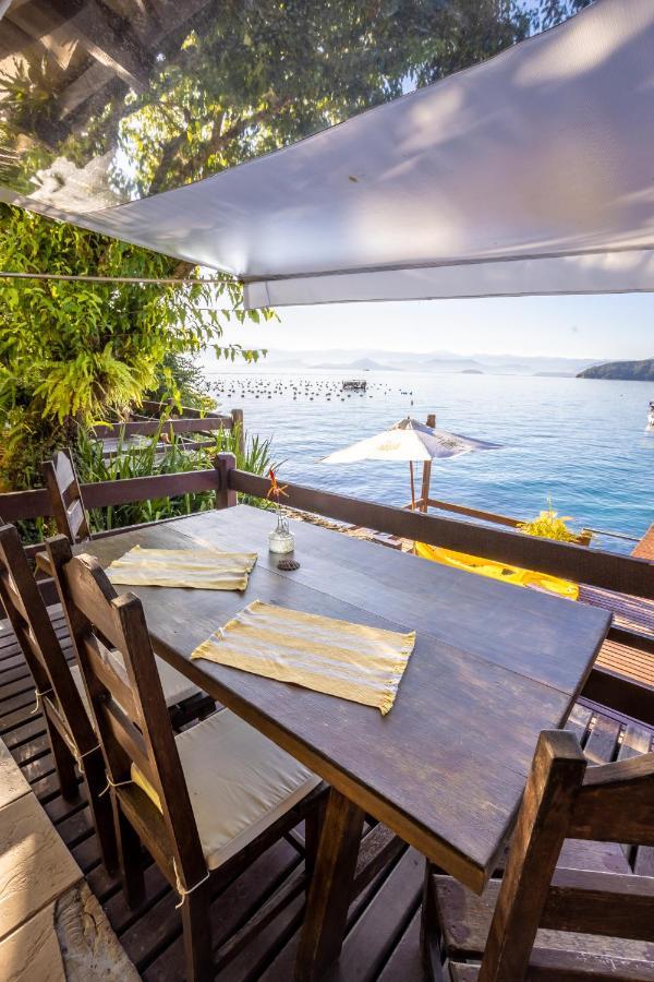 Pousada Cruzoe Praia de Araçatiba Exteriör bild