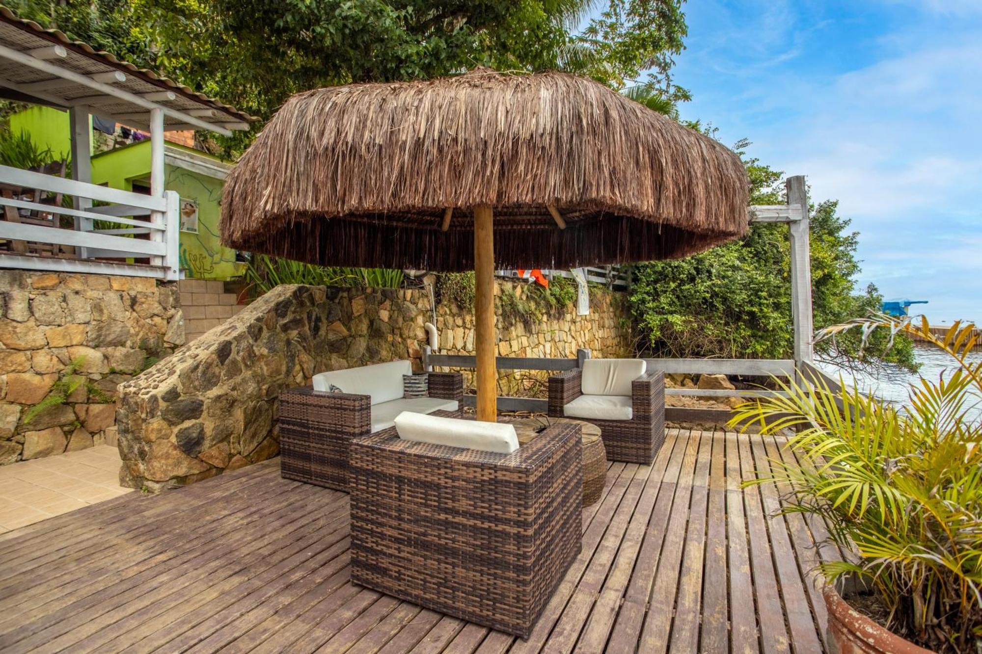 Pousada Cruzoe Praia de Araçatiba Exteriör bild